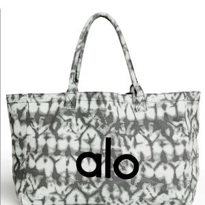 Alo yoga tote perfect condition